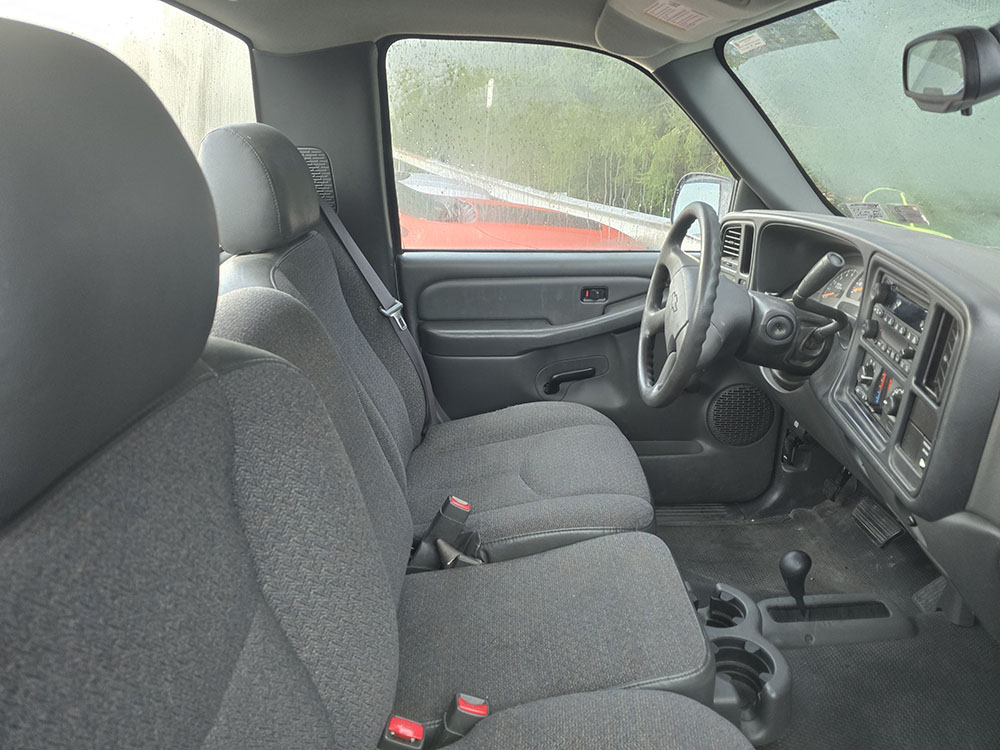
								CHEVROLET SILVERADO 1500 REG CAB 8′ BED full									
