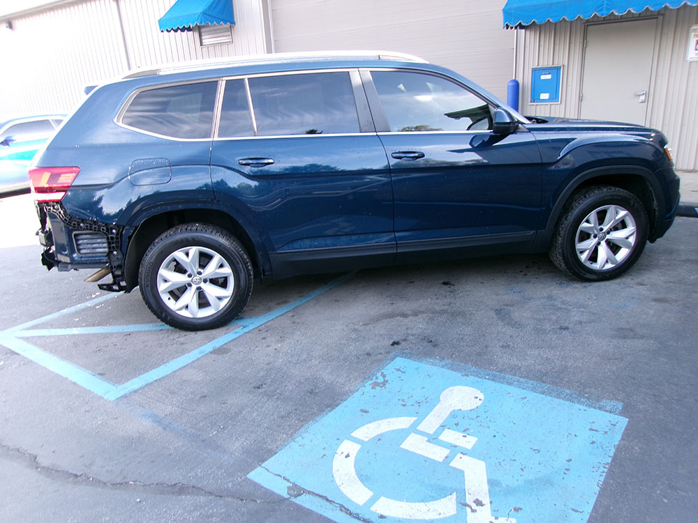 
								VOLKSWAGEN ATLAS SE full									