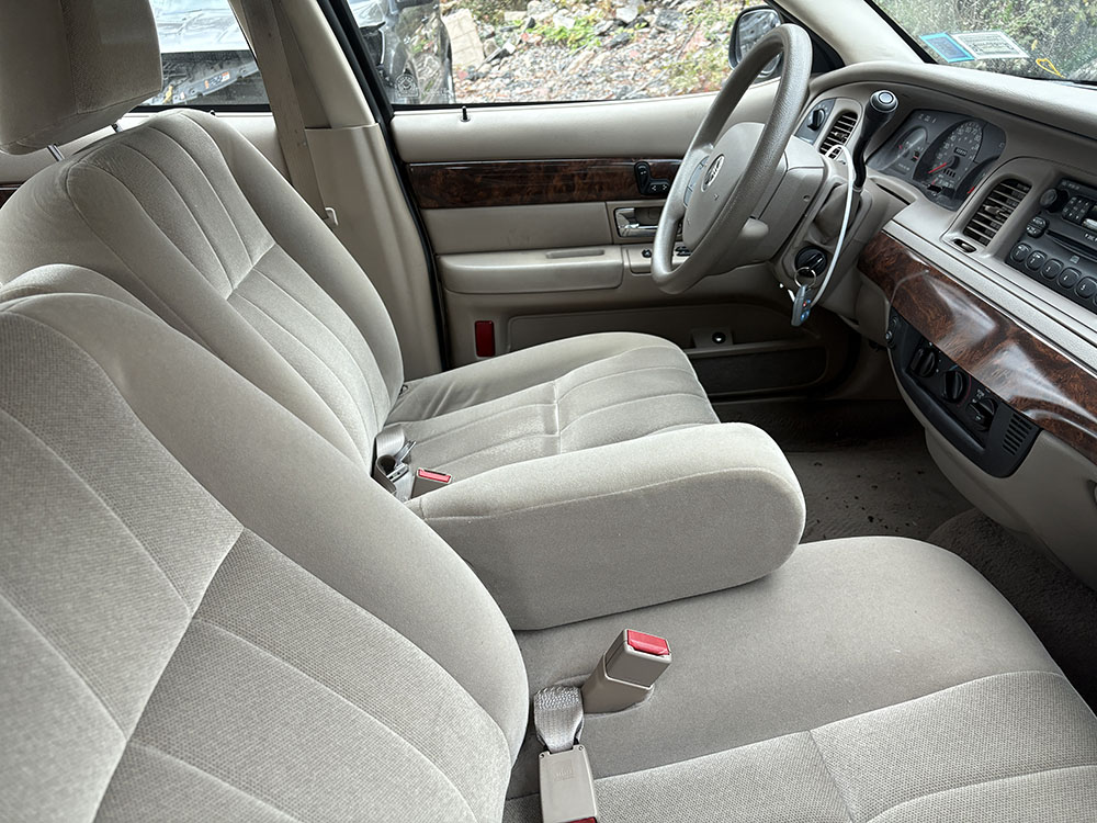 
								MERCURY GRAND MARQUIS GS full									