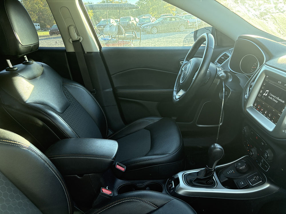 
								JEEP COMPASS LATITUDE full									