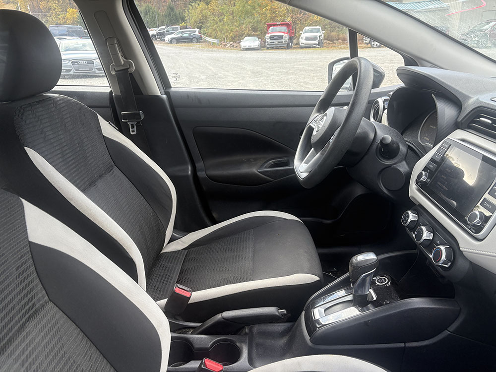 
								NISSAN VERSA SV full									