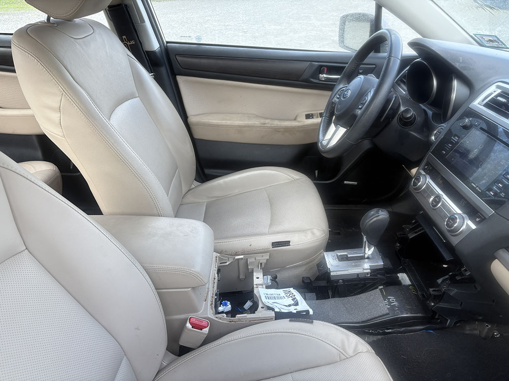 
								SUBARU LEGACY LIMITED full									