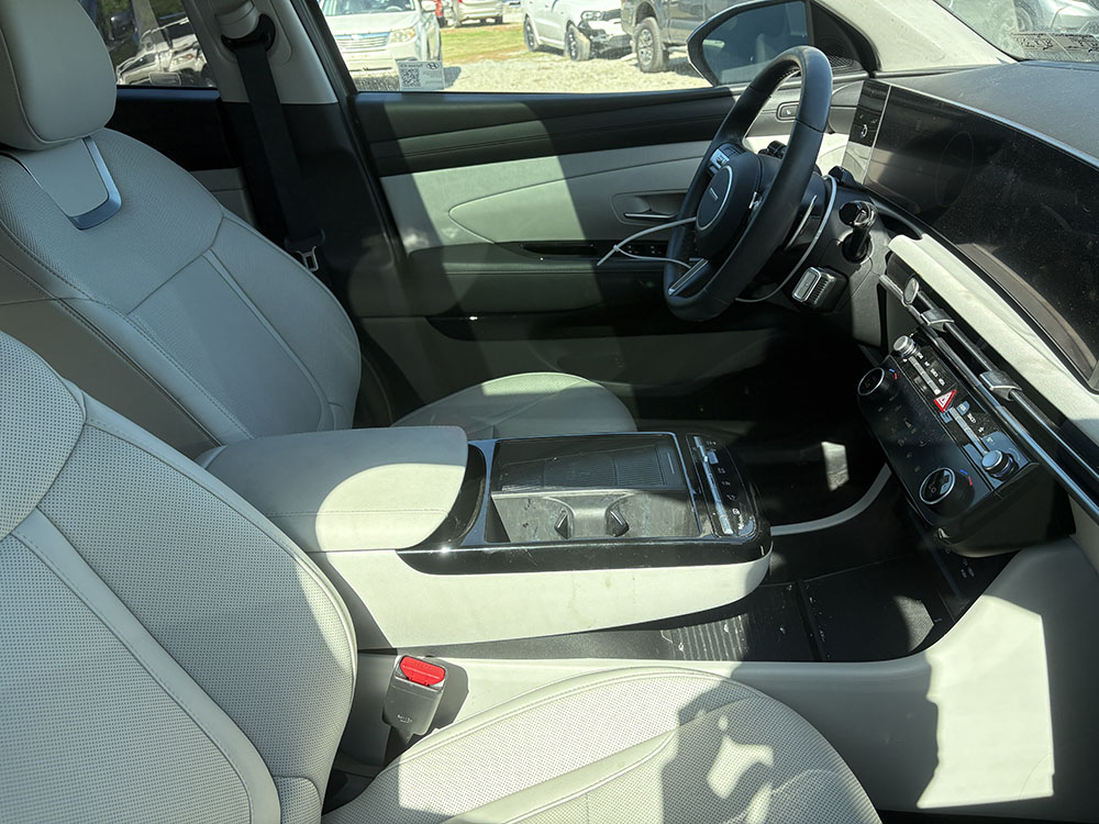 
								HYUNDAI TUCSON LIMITED full									