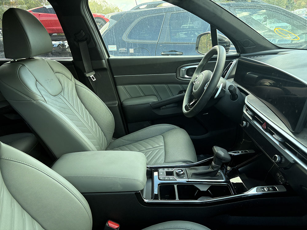 
								KIA SORENTO SX full									