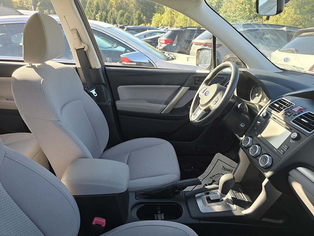 
								SUBARU FORESTER full									