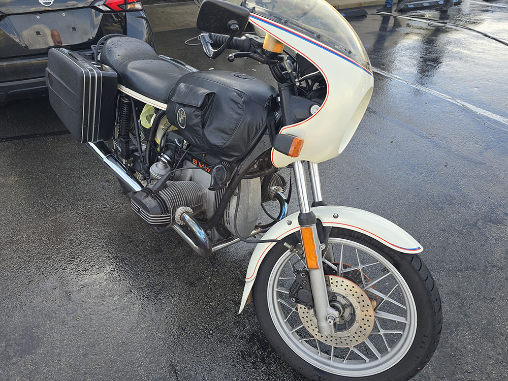 
								BMW R100CS full									