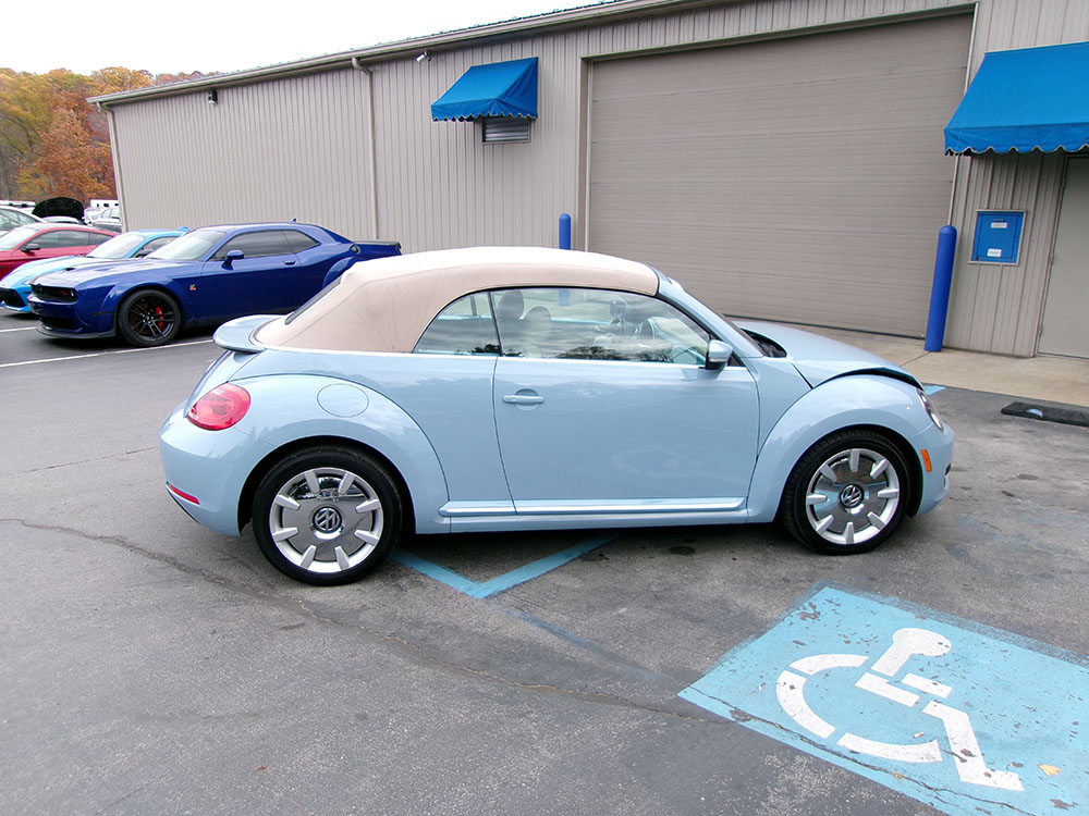 
								VOLKSWAGEN BEETLE full									