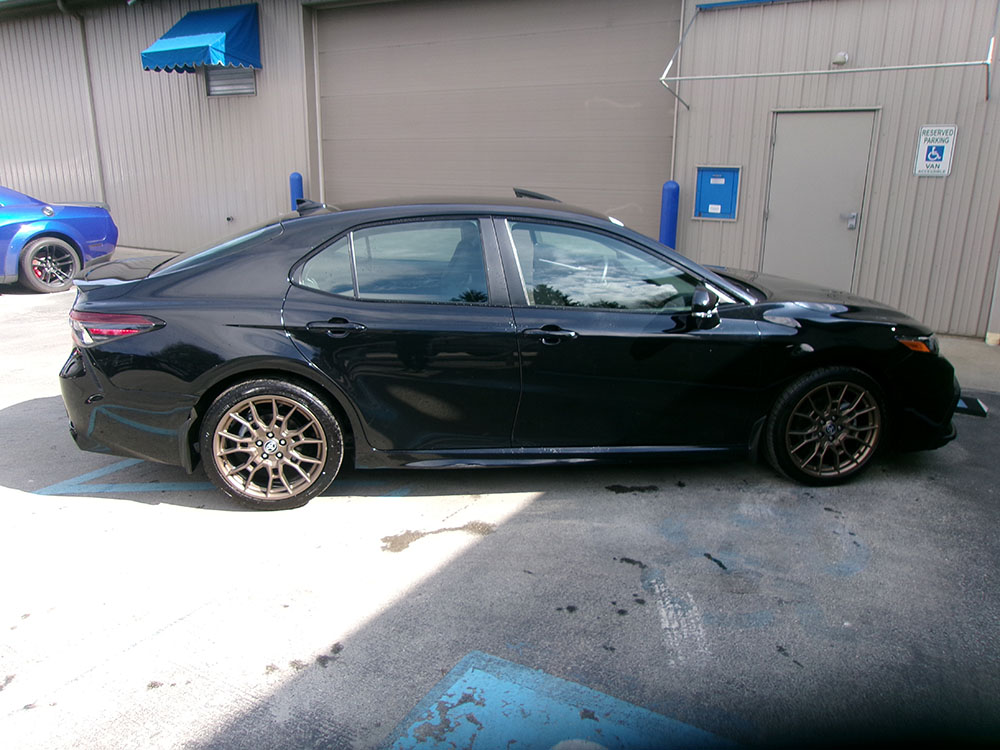 
								TOYOTA CAMRY SE NIGHT SHADE full									