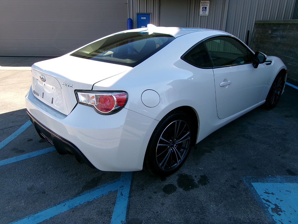 
								SUBARU BRZ PREMIUM full									