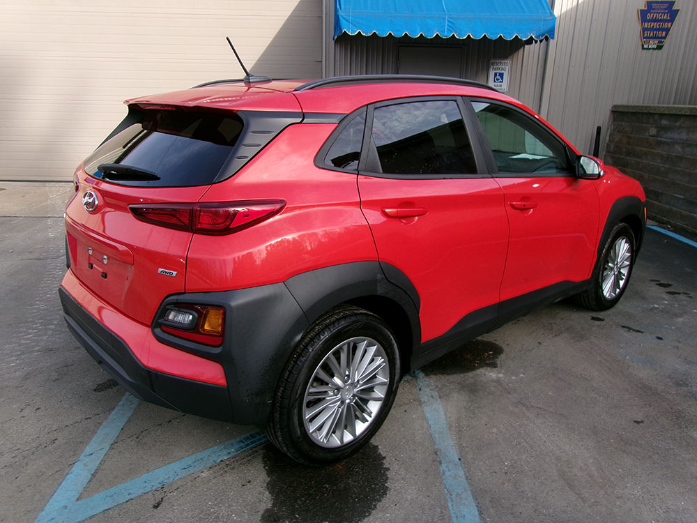 
								HYUNDAI KONA SEL full									