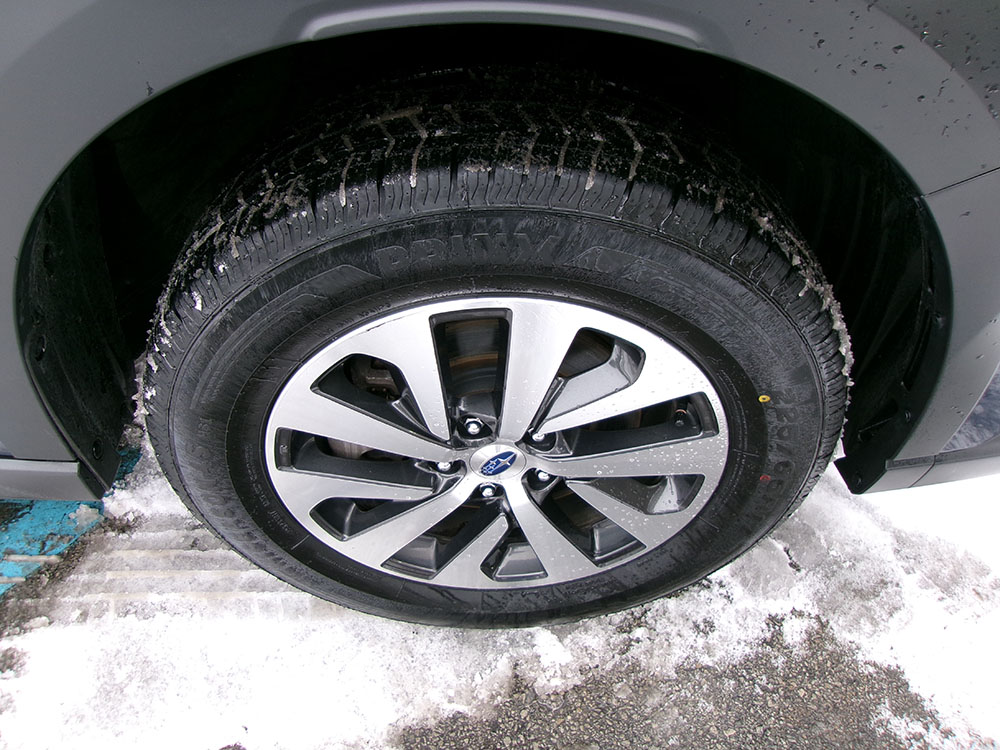 
								SUBARU OUTBACK PREMIUM full									