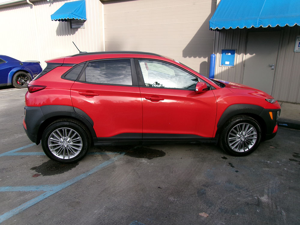 
								HYUNDAI KONA SEL full									