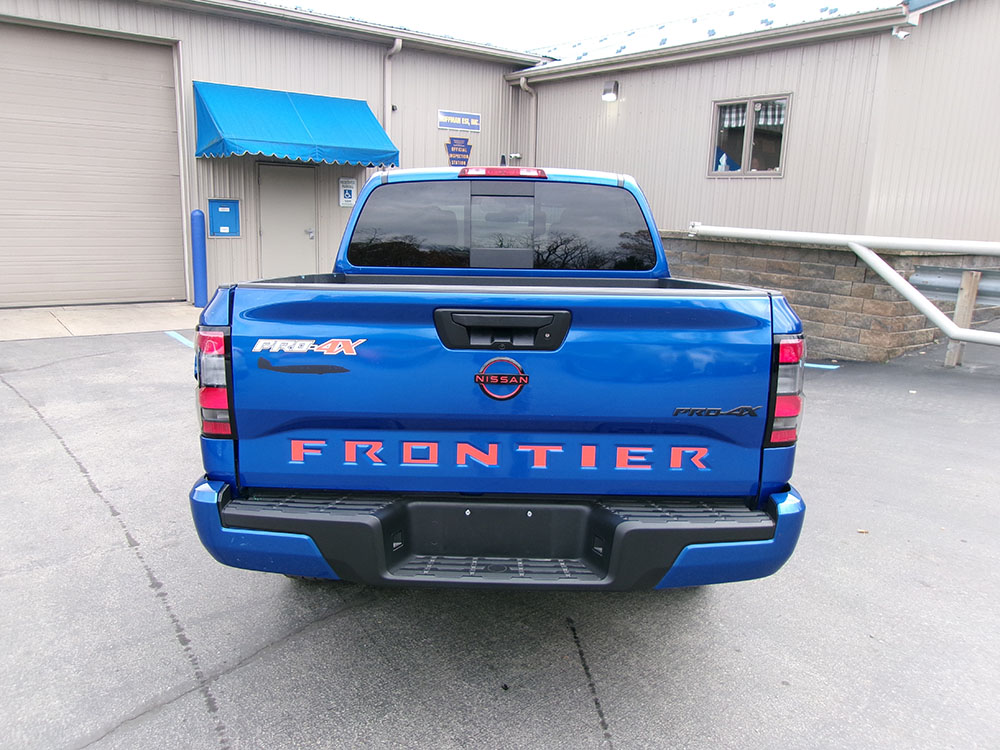 
								NISSAN FRONTIER S PRO-4X CREW CAB full									