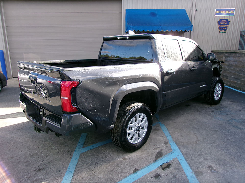 
								TOYOTA TACOMA CREW CAB full									