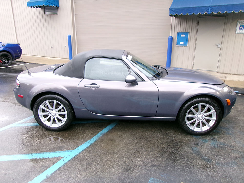 
								MAZDA MX-5 MIATA full									