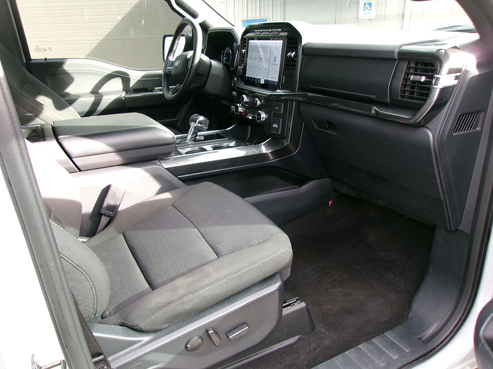 
								FORD F-150 SPORT SUPER CREW CAB full									