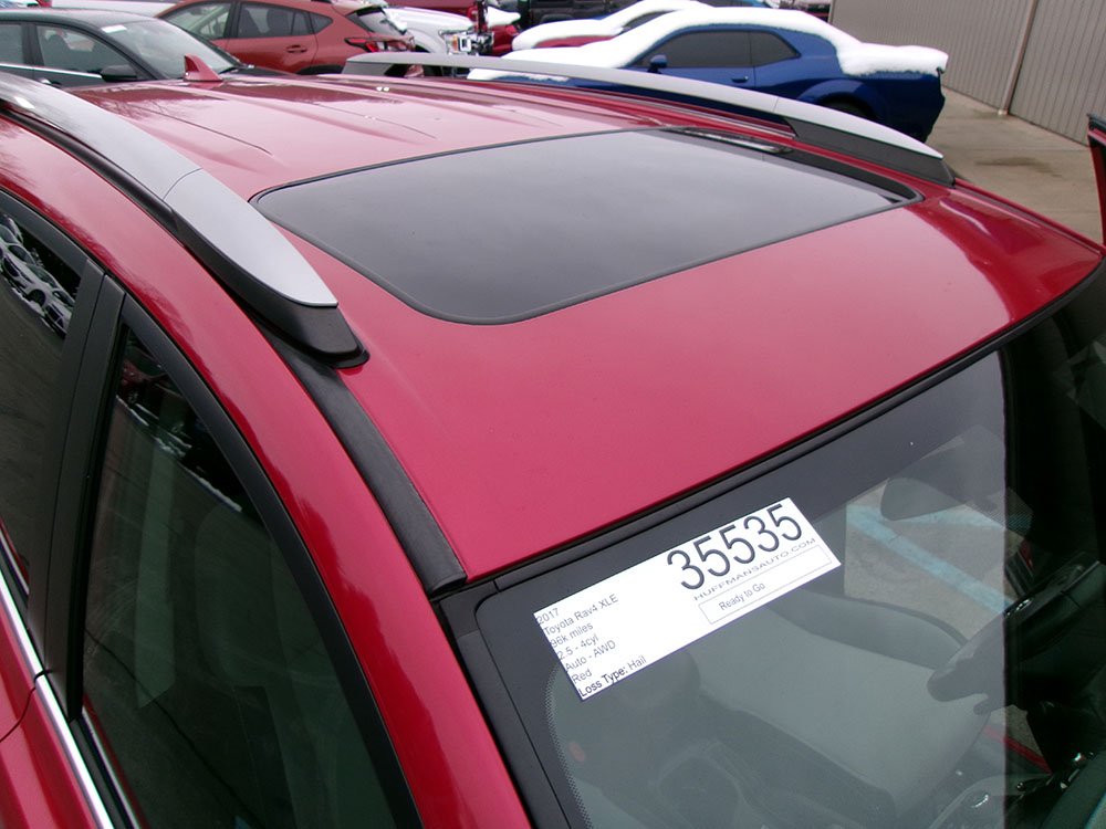 
								TOYOTA RAV4 XLE full									