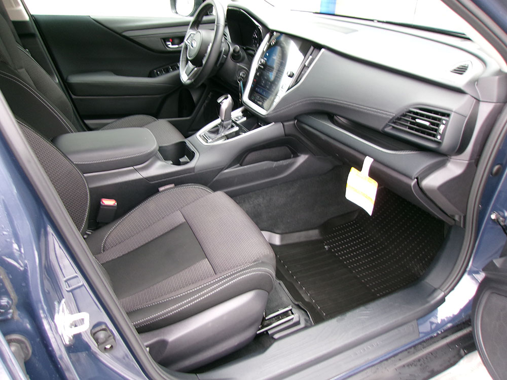 
								SUBARU OUTBACK PREMIUM full									