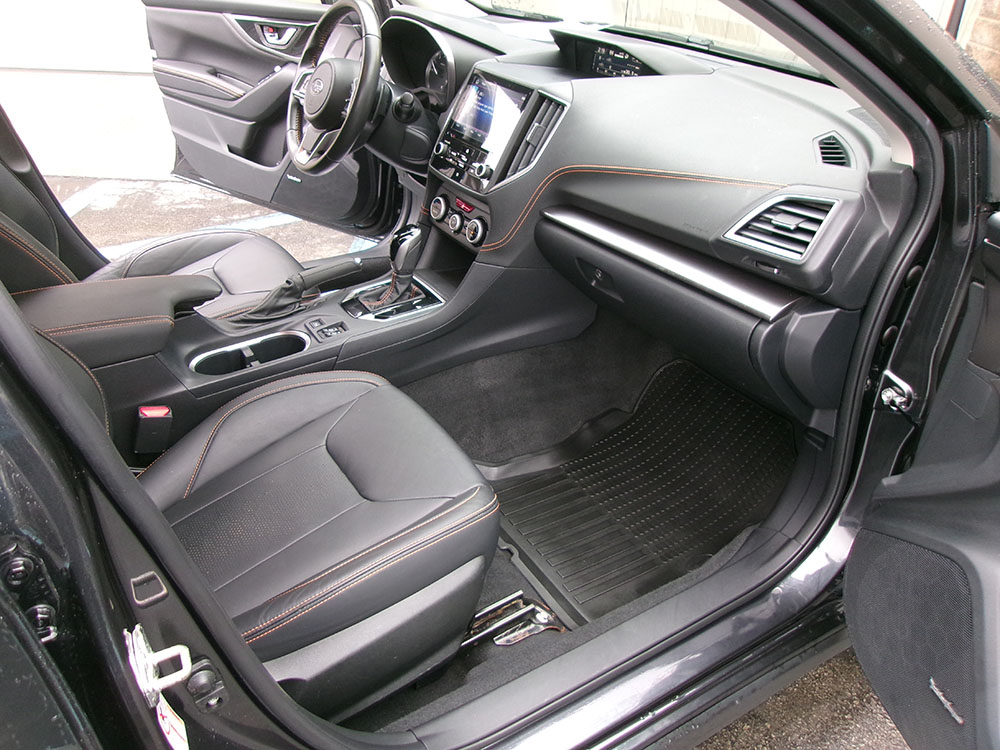 
								SUBARU CROSSTREK LIMITED full									