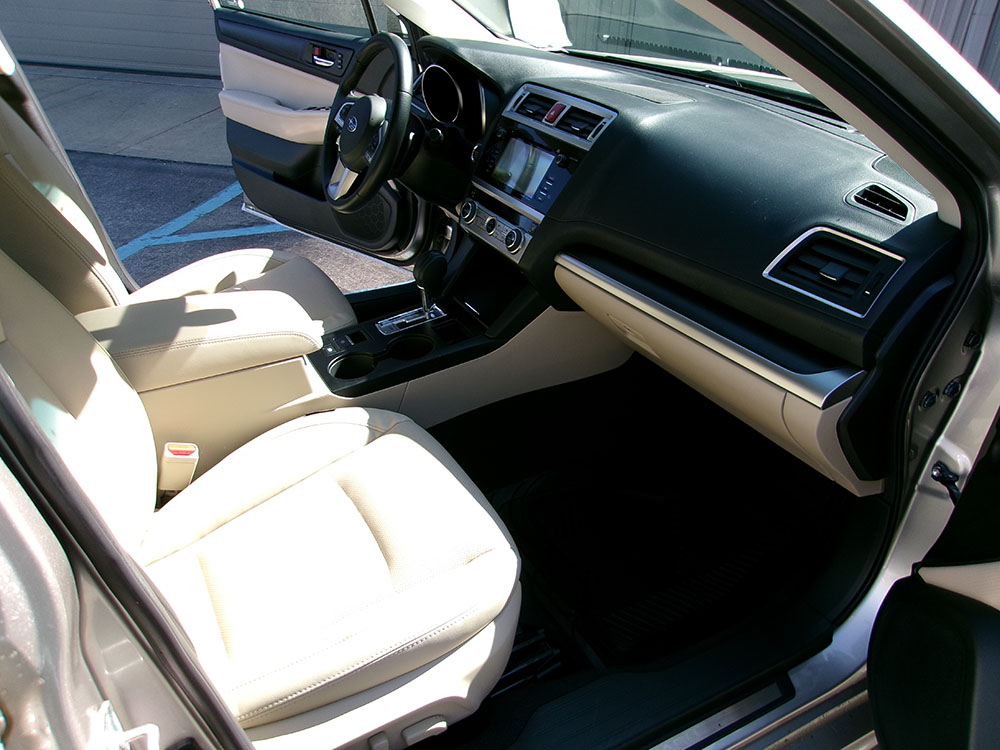 
								SUBARU LEGACY LIMITED full									