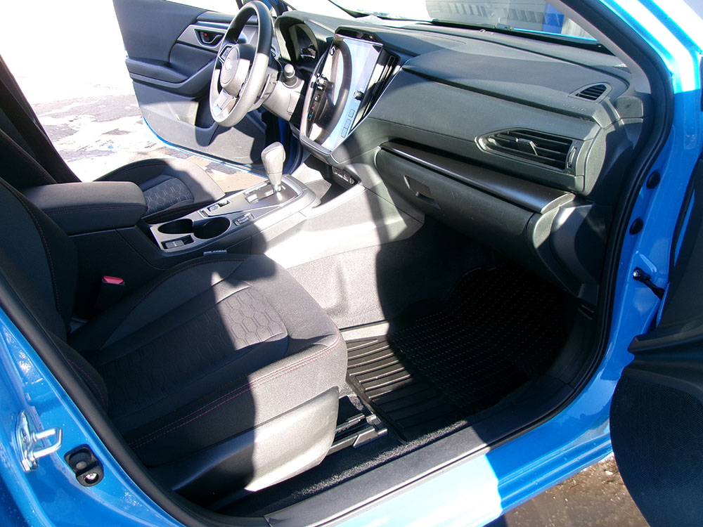 
								SUBARU IMPREZA SPORT full									