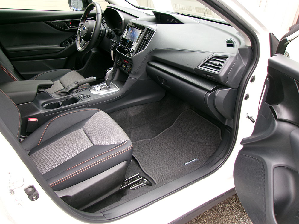 
								SUBARU CROSSTREK PREMIUM full									