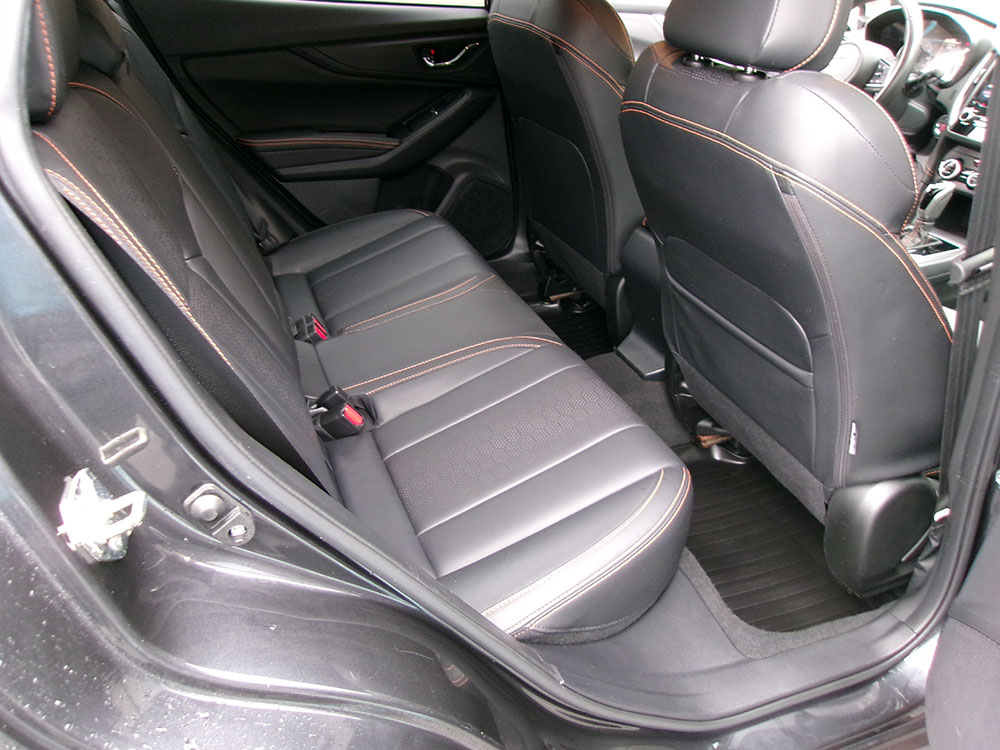 
								SUBARU CROSSTREK LIMITED full									