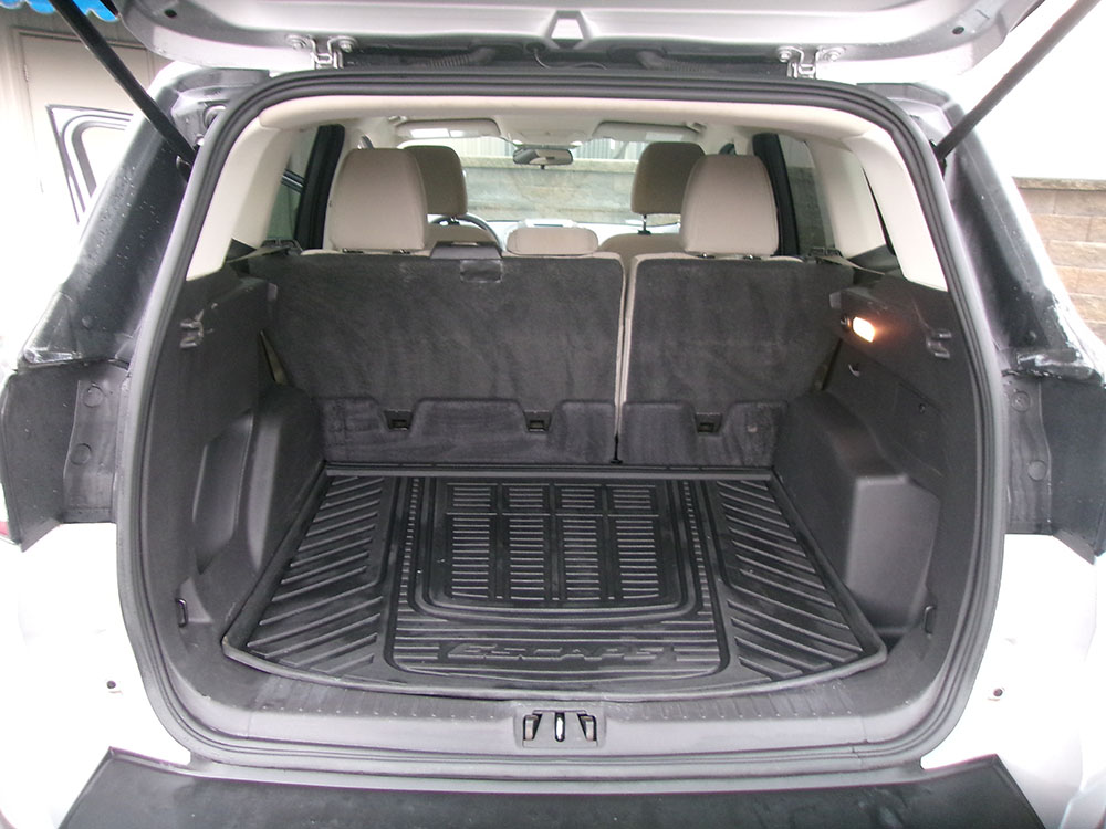 
								FORD ESCAPE SE full									