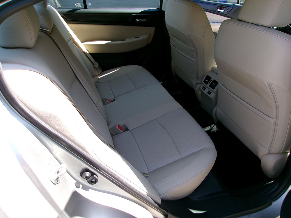 
								SUBARU LEGACY LIMITED full									