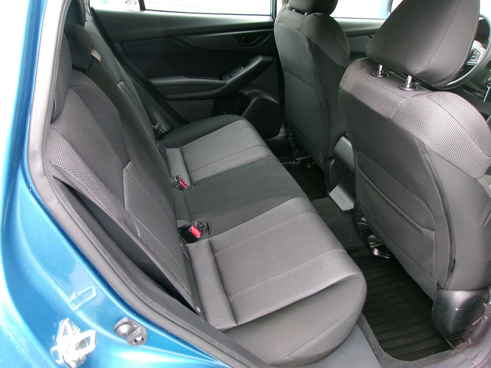 
								SUBARU IMPREZA PREMIUM full									