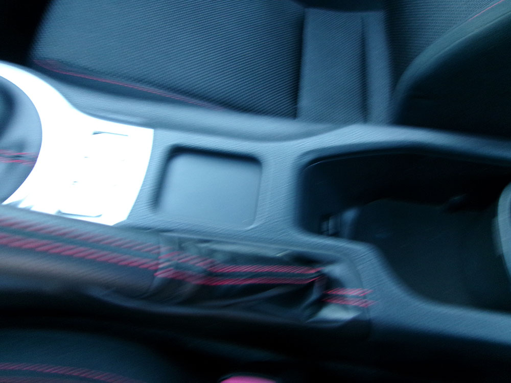 
								SUBARU BRZ PREMIUM full									