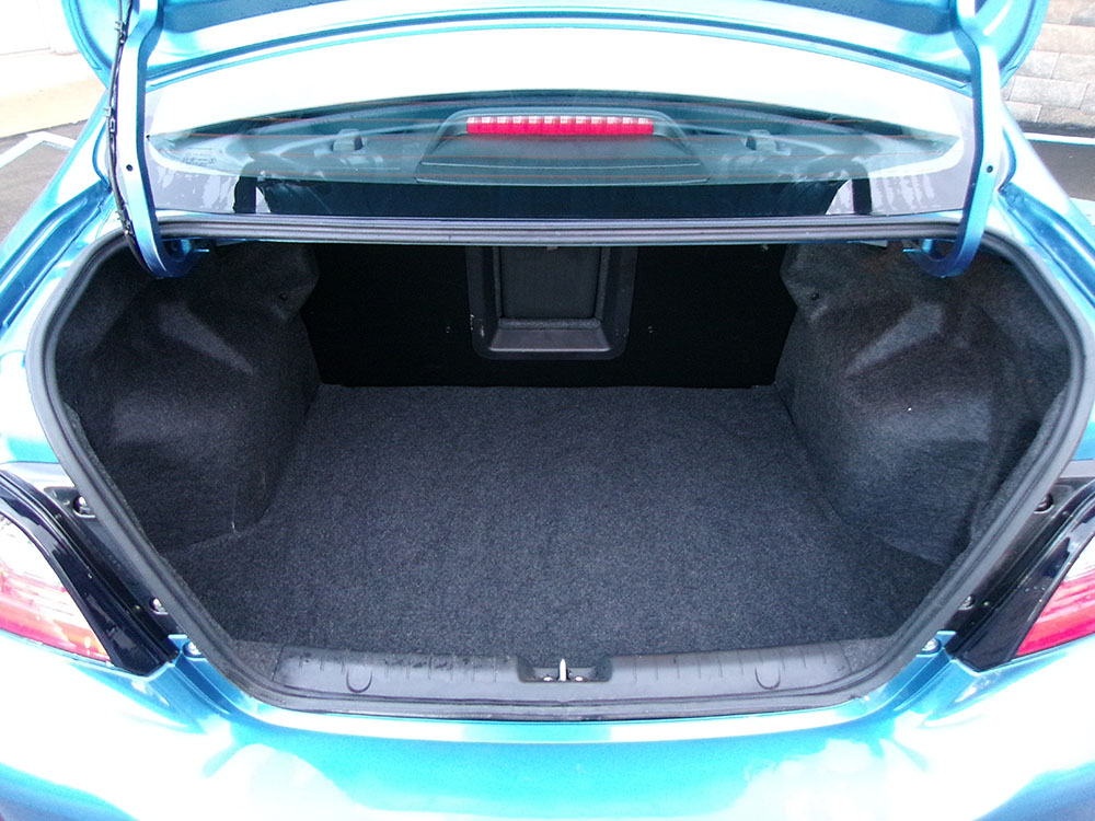 
								MITSUBISHI MIRAGE G4 ES full									