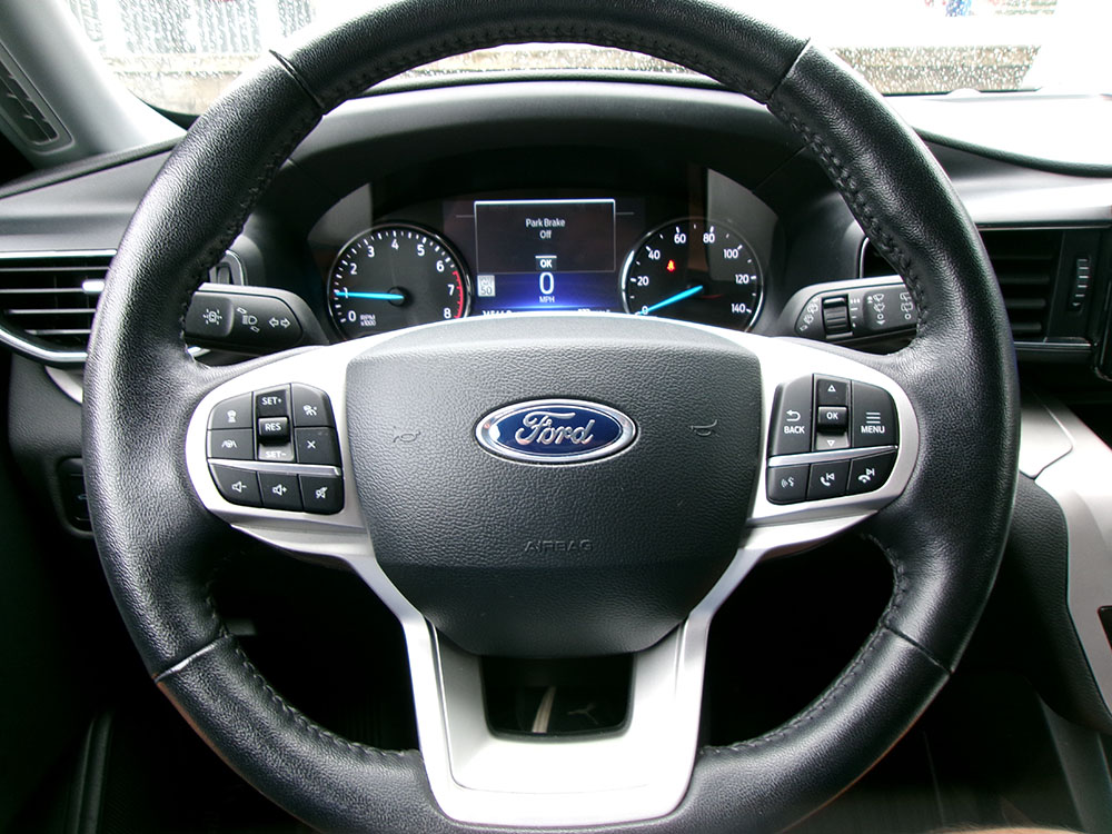 
								FORD EXPLORER XLT full									