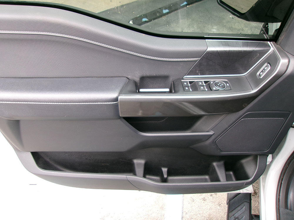 
								FORD F-150 SPORT SUPER CREW CAB full									