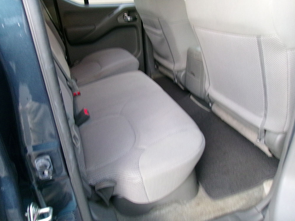 
								NISSAN FRONTIER S CREW CAB full									