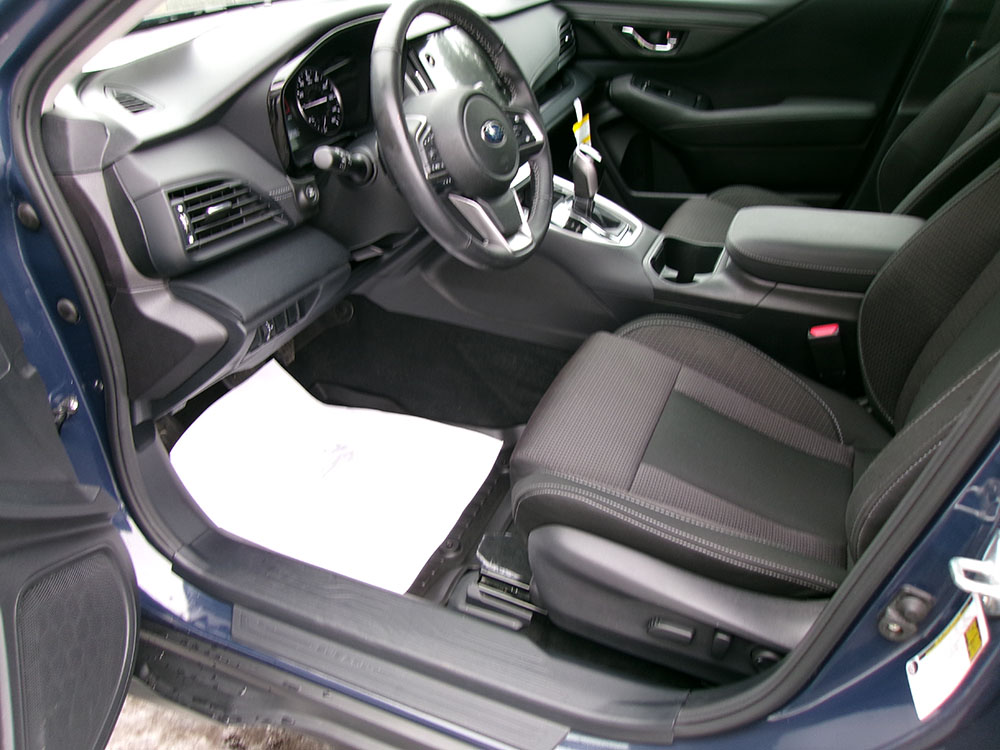 
								SUBARU OUTBACK PREMIUM full									