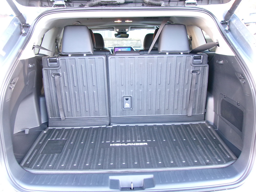 
								TOYOTA HIGHLANDER XLE full									