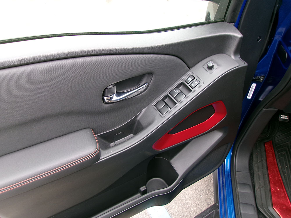 
								NISSAN FRONTIER S PRO-4X CREW CAB full									