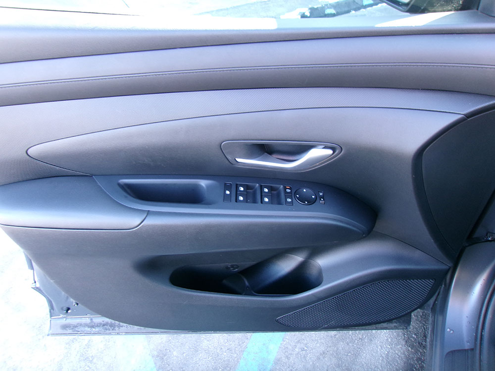 
								HYUNDAI TUCSON SEL full									