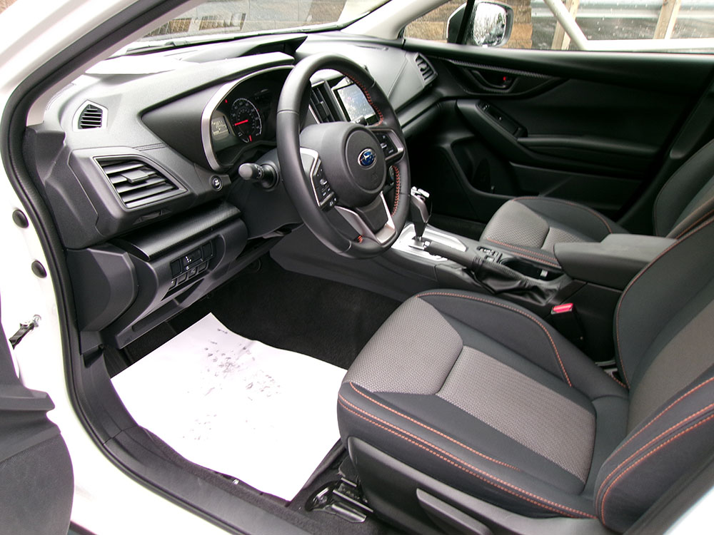 
								SUBARU CROSSTREK PREMIUM full									