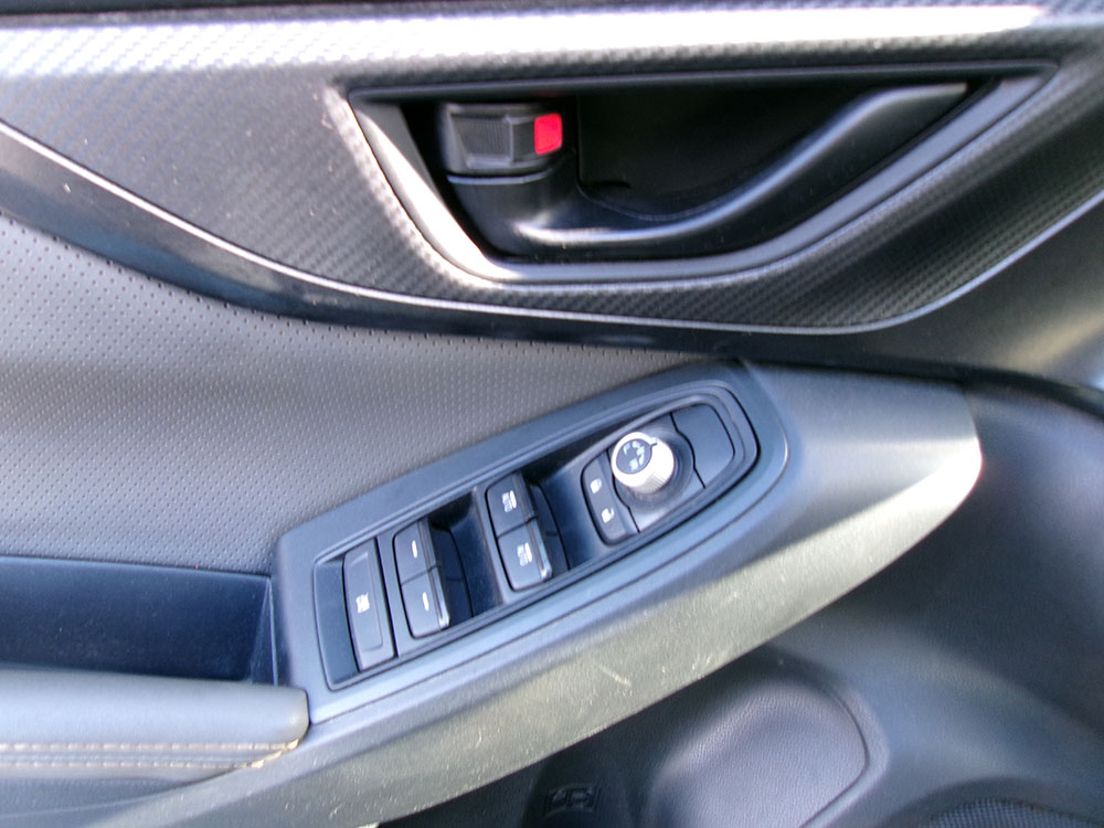 
								SUBARU CROSSTREK SPORT full									