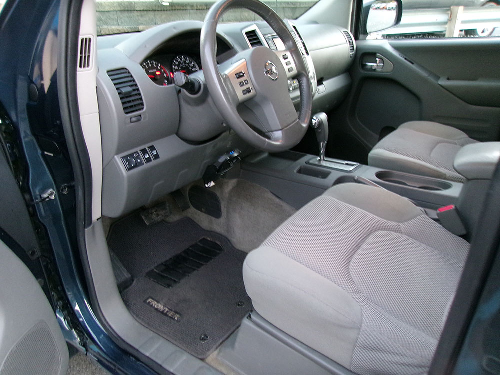 
								NISSAN FRONTIER S CREW CAB full									