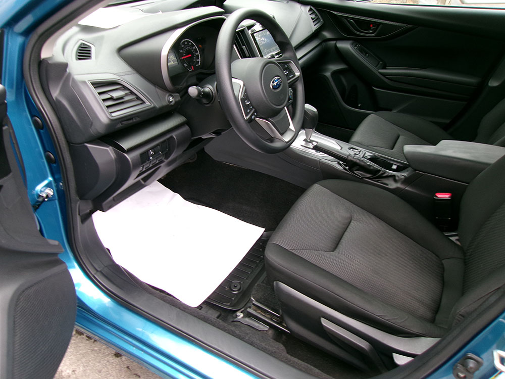 
								SUBARU IMPREZA PREMIUM full									