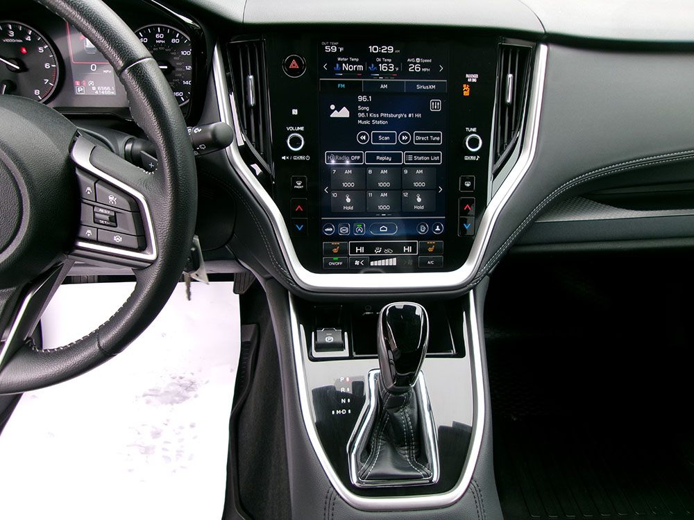 
								SUBARU OUTBACK PREMIUM full									