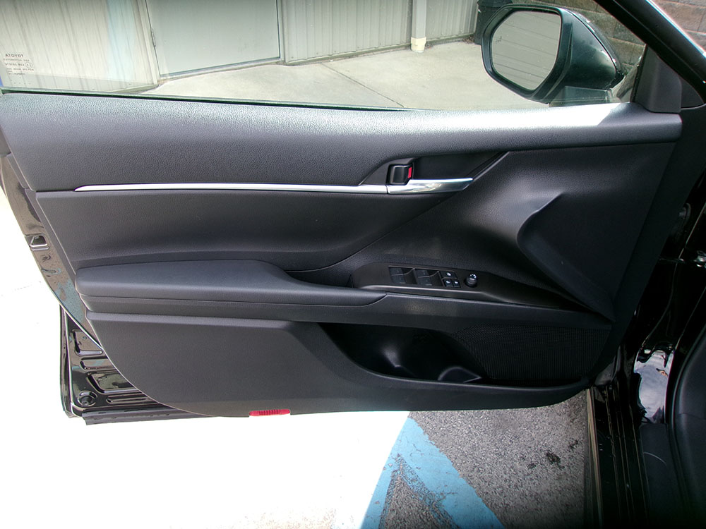 
								TOYOTA CAMRY SE NIGHT SHADE full									