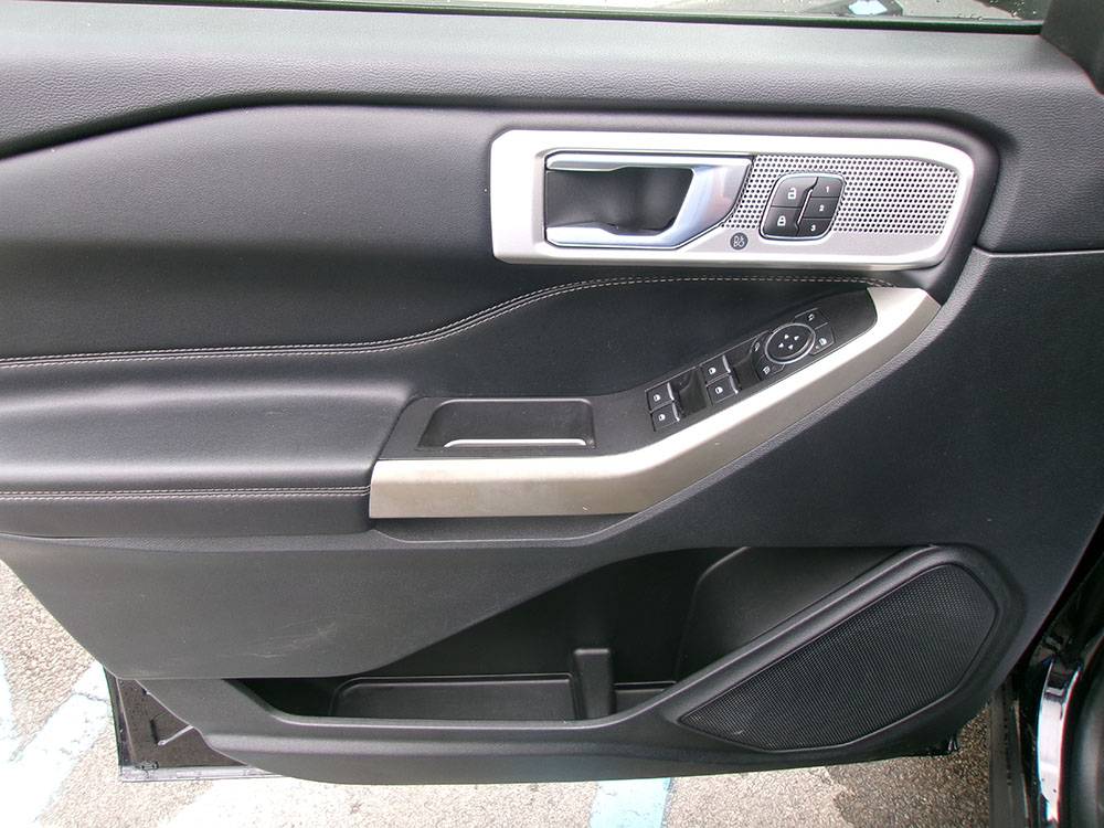 
								FORD EXPLORER LIMITED full									