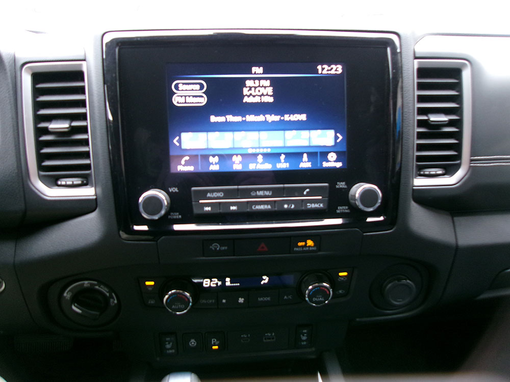 
								NISSAN FRONTIER SV LONG BED CREW CAB full									