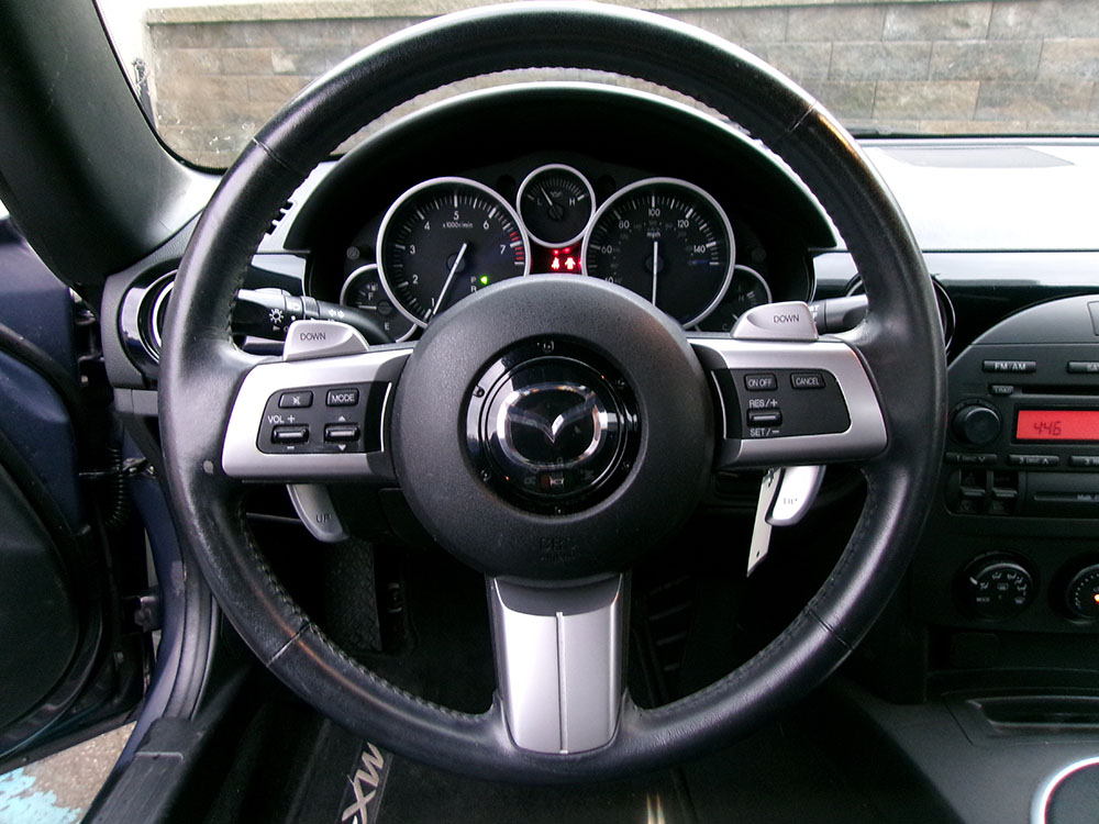 
								MAZDA MX-5 MIATA full									