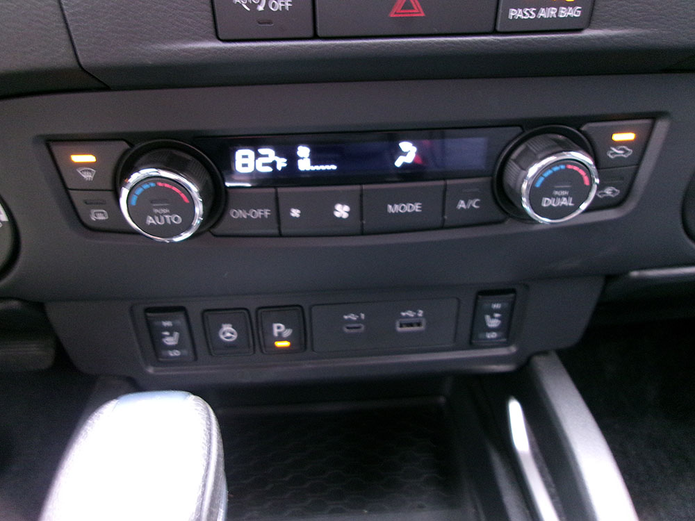 
								NISSAN FRONTIER SV LONG BED CREW CAB full									