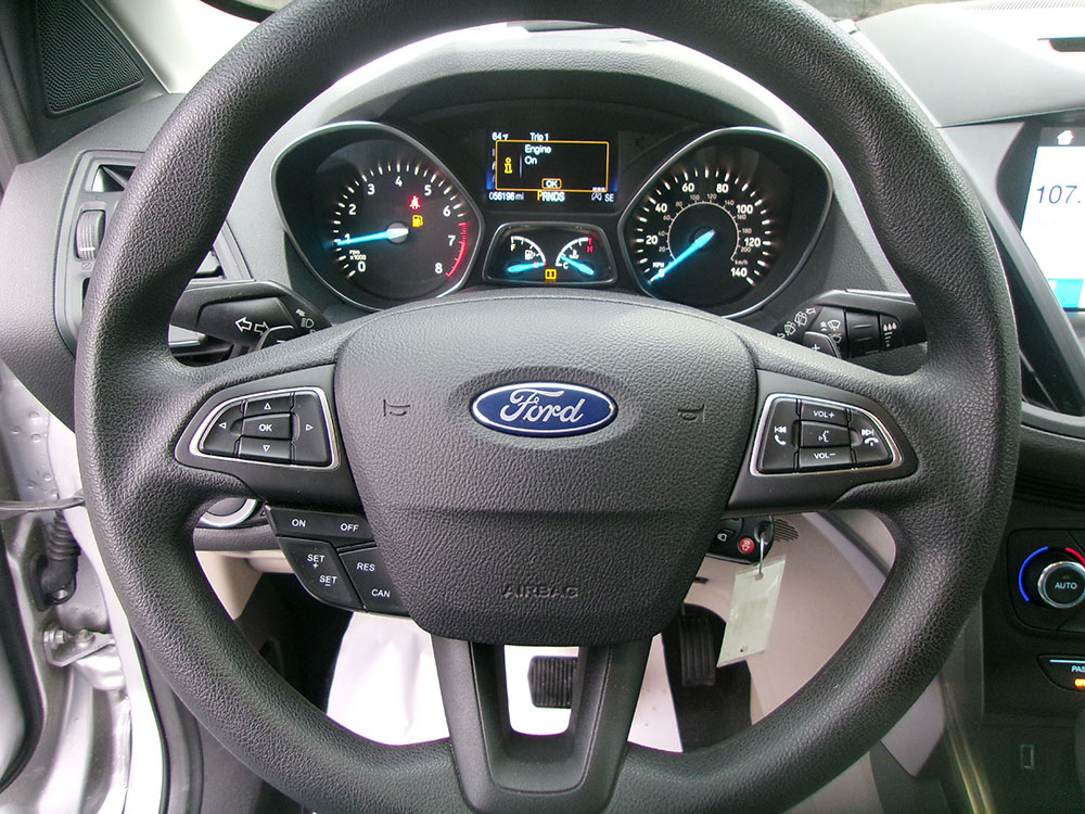
								FORD ESCAPE SE full									